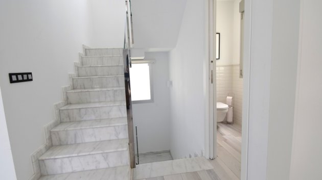 Resale - Villa -
Orihuela Costa - Lomas De Cabo Roig