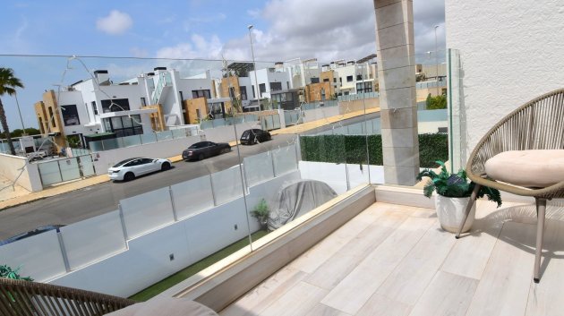 Resale - Villa -
Orihuela Costa - Lomas De Cabo Roig