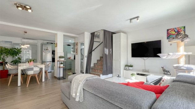 Resale - Townhouse -
Orihuela Costa - Villamartín