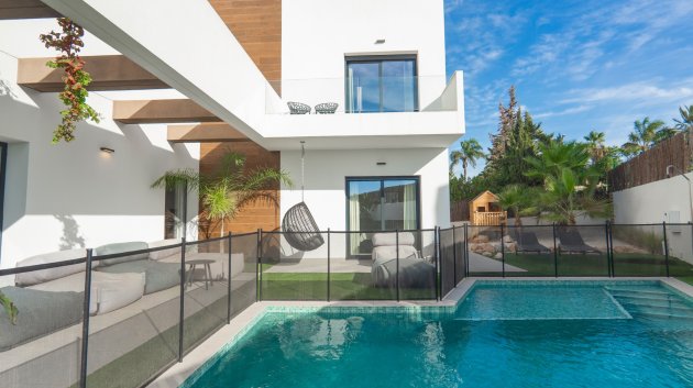 Resale - Villa -
Ciudad Quesada - town
