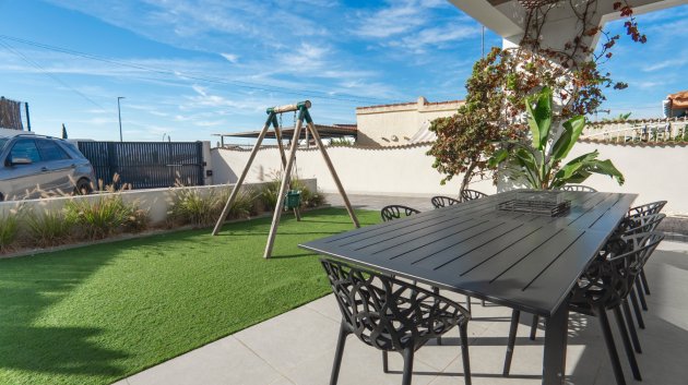 Resale - Villa -
Ciudad Quesada - town