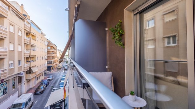 Resale - Apartments -
Torrevieja - Playa del Cura