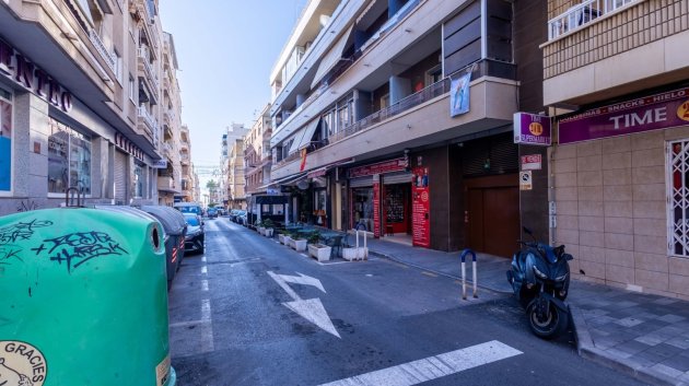Resale - Apartments -
Torrevieja - Playa del Cura