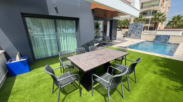 Resale - Apartments -
Guardamar del Segura - Los Secanos