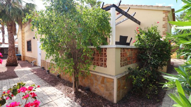 Resale - Villa -
Formentera del Segura - Fincas de La Vega