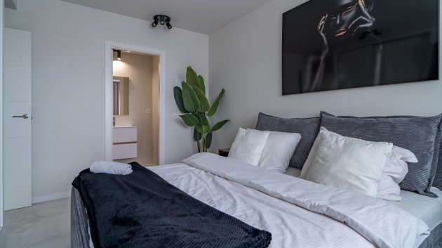 Resale - Apartments -
Pilar de la Horadada - Mil Palmeras