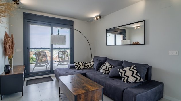 Resale - Apartments -
Pilar de la Horadada - Mil Palmeras