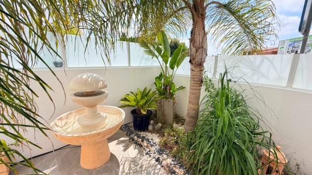 Resale - Villa -
Los Montesinos - La Herrada