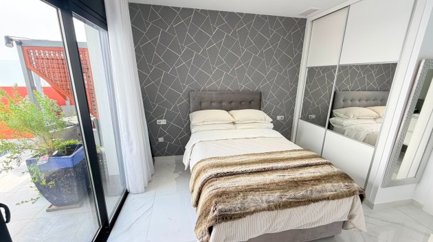 Resale - Villa -
Los Montesinos - La Herrada