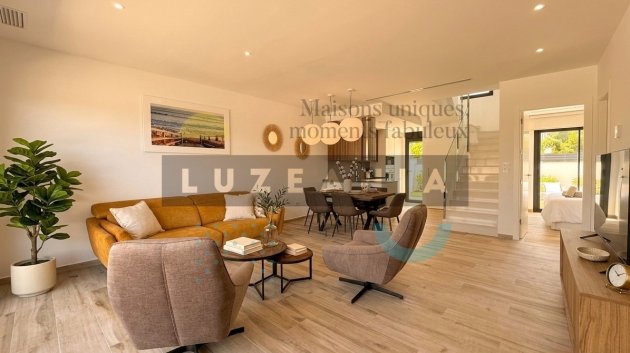 Resale - Villa -
Guardamar del Segura - El Moncayo