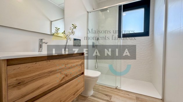 Resale - Villa -
Guardamar del Segura - El Moncayo