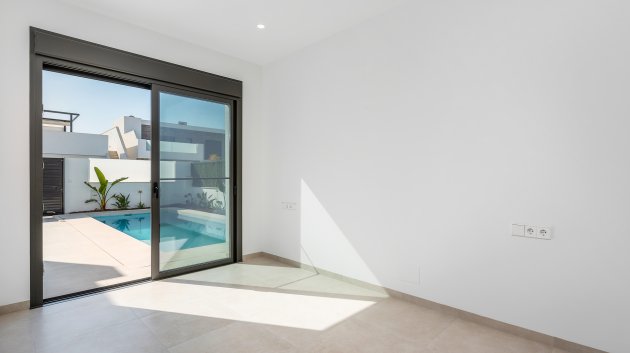 Obra nueva - Chalets -
Los Alcazares - Los Alcázares
