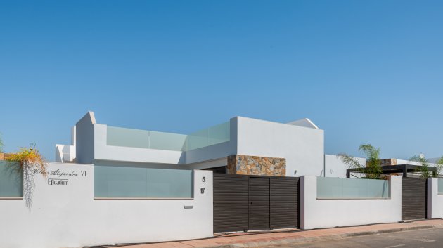 Obra nueva - Chalets -
Los Alcazares - Los Alcázares