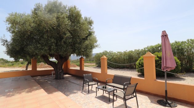 Resale - Villa -
Hondón de las Nieves - La Canalosa
