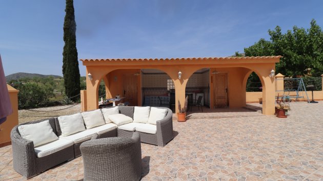 Resale - Villa -
Hondón de las Nieves - La Canalosa