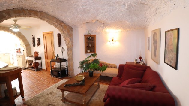 Resale - Villa -
Hondón de las Nieves - La Canalosa