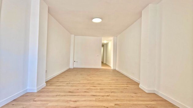Resale - Apartments -
Torrevieja - Playa Los Naufragos