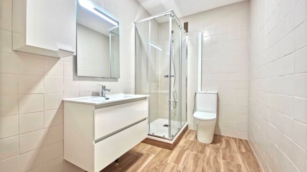 Resale - Apartments -
Torrevieja - Playa Los Naufragos