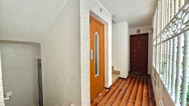 Resale - Apartments -
Torrevieja - Playa Los Naufragos
