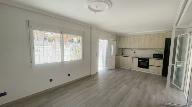 Resale - Townhouse -
Ciudad Quesada - La Marquesa Golf