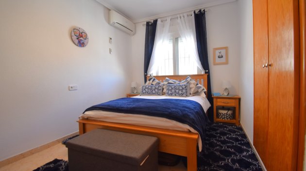 Resale - Villa -
Orihuela Costa - Playa Flamenca