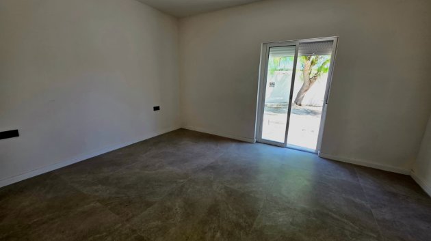 Resale - Villa -
San Fulgencio - La Marina