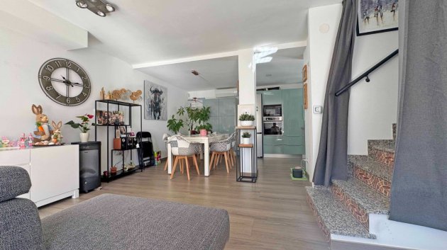 Resale - Townhouse -
Orihuela Costa - Villamartín