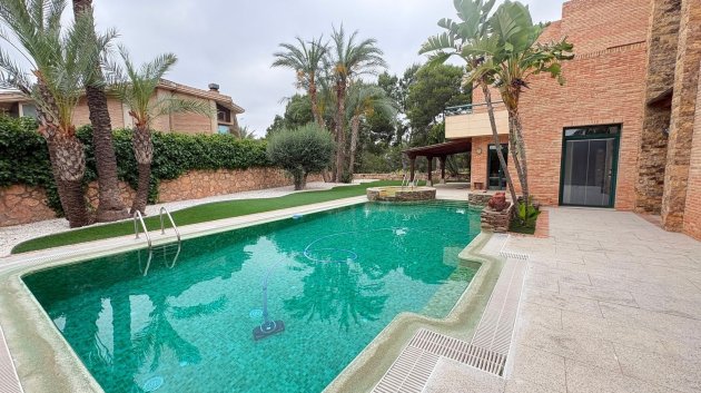 Resale - Villa -
Altorreal