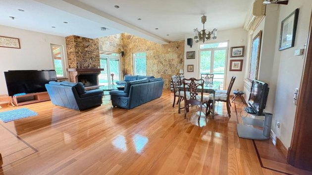 Resale - Villa -
Altorreal