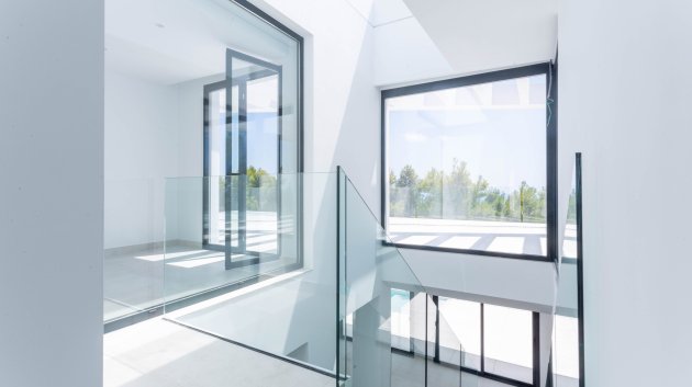 Obra nueva - Chalets -
Altea