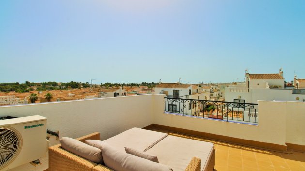 Resale - Townhouse -
Los Altos - Dream Hills - Los Altos