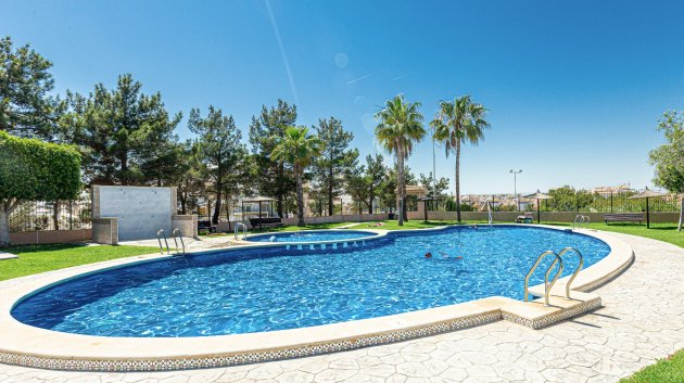 Resale - Townhouse -
Los Altos - Dream Hills - Los Altos