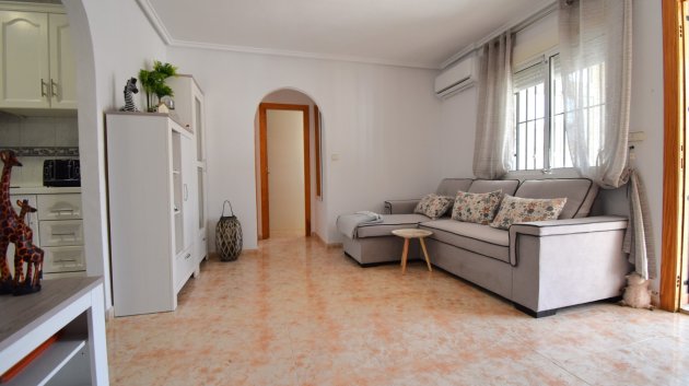 Reventa - Chalets -
Orihuela Costa - Playa Flamenca