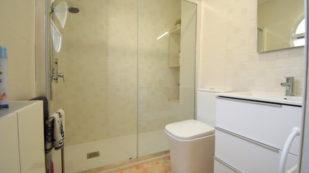 Reventa - Chalets -
Orihuela Costa - Playa Flamenca