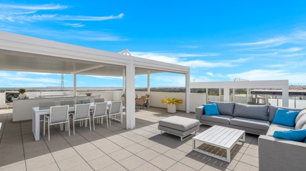 Resale - Villa -
Orihuela Costa - Villamartín