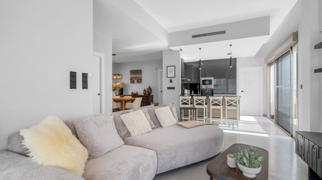 Resale - Villa -
Orihuela Costa - Villamartín