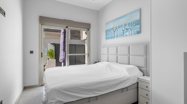 Resale - Villa -
Orihuela Costa - Villamartín