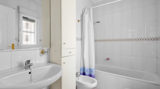 Resale - Townhouse -
Ciudad Quesada