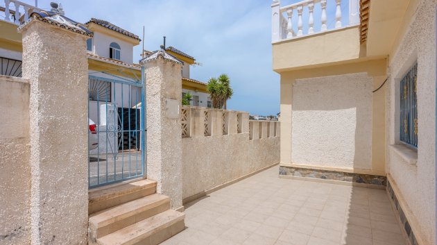 Resale - Townhouse -
Ciudad Quesada
