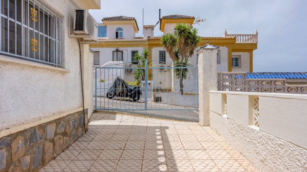 Resale - Townhouse -
Ciudad Quesada
