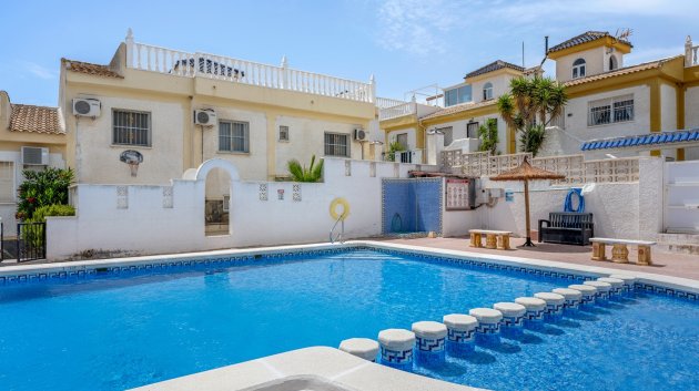 Resale - Townhouse -
Ciudad Quesada
