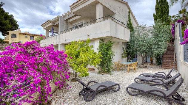 Resale - Villa -
Moraira - Sabatera