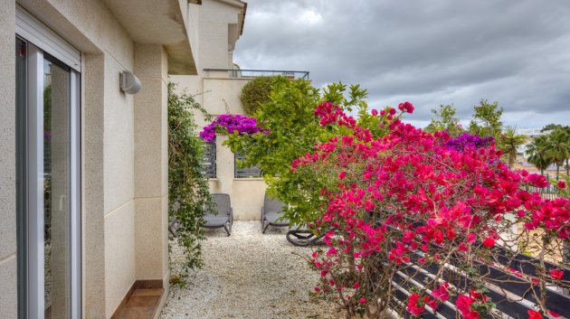 Resale - Villa -
Moraira - Sabatera