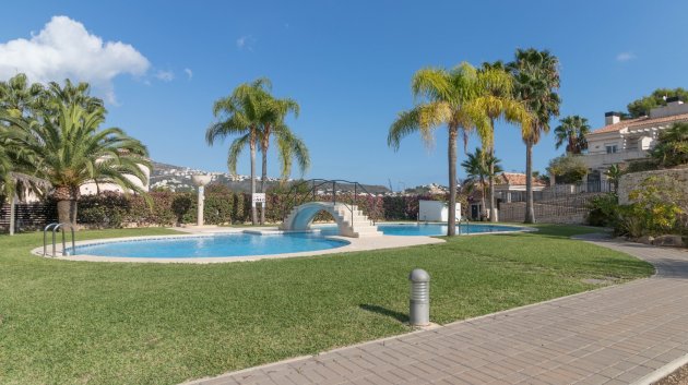 Resale - Villa -
Moraira - Sabatera
