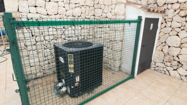 Resale - Villa -
Moraira - Sabatera