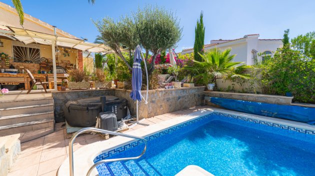 Reventa - Chalets -
Ciudad Quesada - Rojales