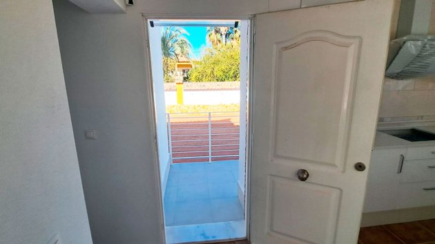 Revente - Villa -
Catral