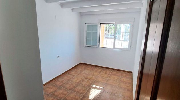 Revente - Villa -
Catral