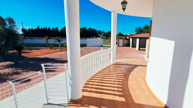 Revente - Villa -
Catral