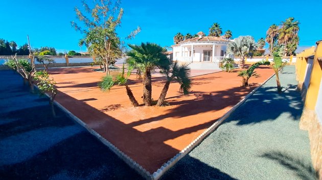 Revente - Villa -
Catral